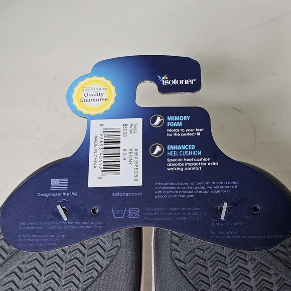 Isotoner Women's Pink Slippers. Size LG (8.5 - 9) NWT - Picture 6 of 6